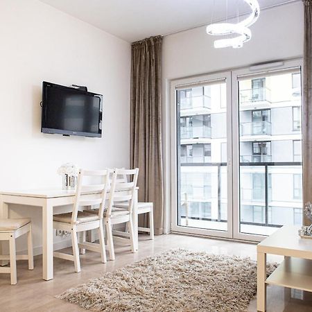 Wola Glamour Apartment วอร์ซอ ภายนอก รูปภาพ